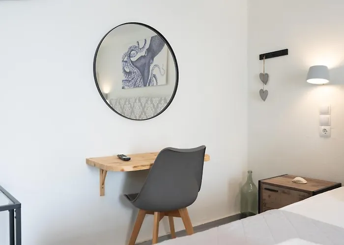 White W3 New In Apartamento Naousa