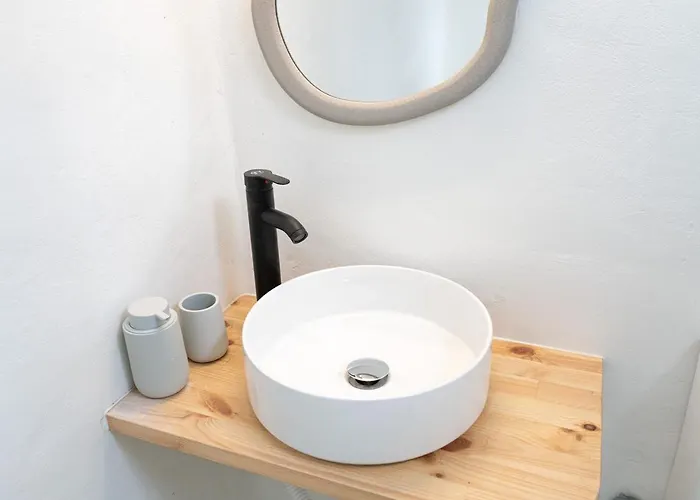 White W3 New In Apartamento Naousa