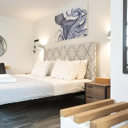 White W3 New In דירה *