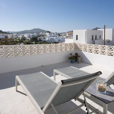 White W3 New In Apartment Naousa (Paros)