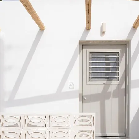 White W3 New In דירה *