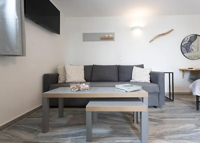 White W3 New In 나오우사